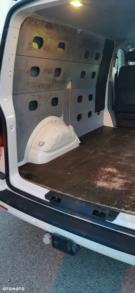 Volkswagen T5 - 19