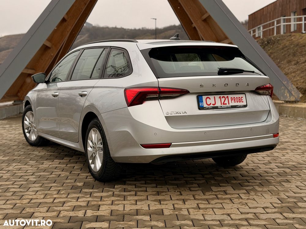 Skoda Octavia 2.0 TDI DSG Style - 7