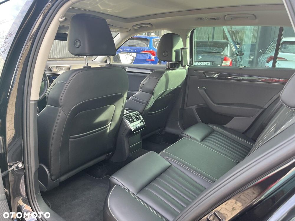Skoda Superb 2.0 TDI SCR L&K DSG - 38