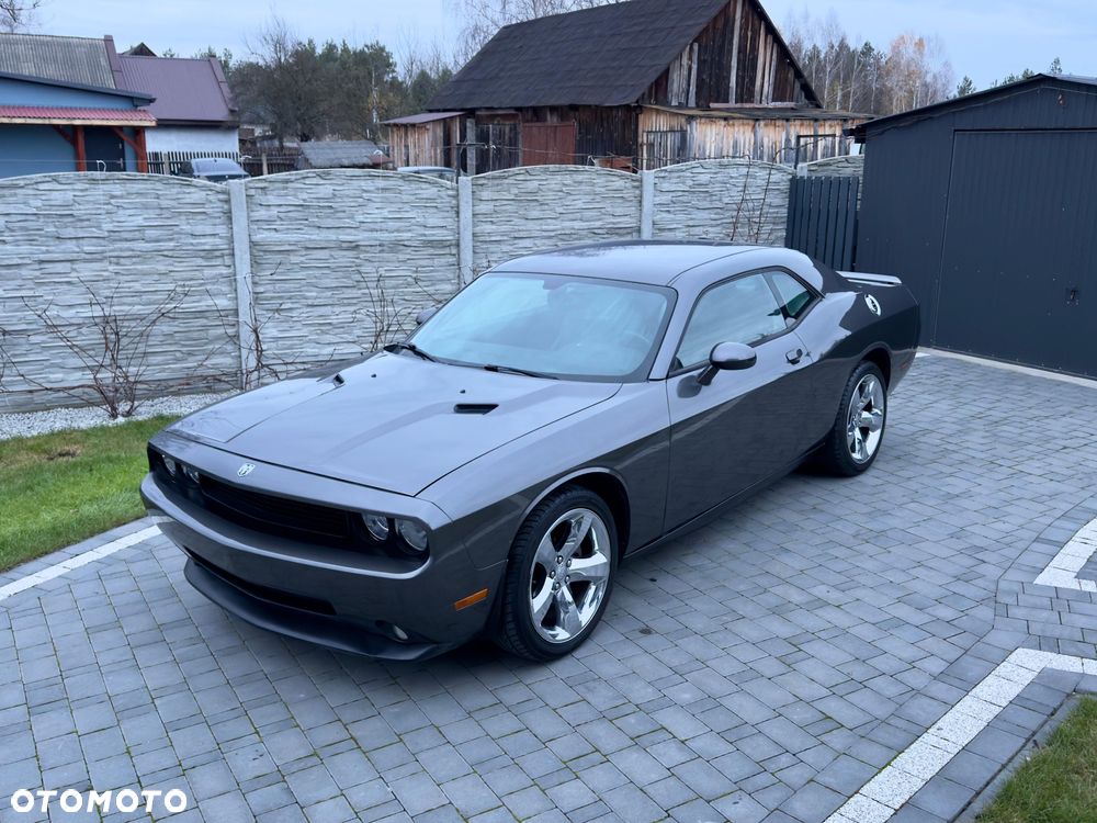 Dodge Challenger - 6