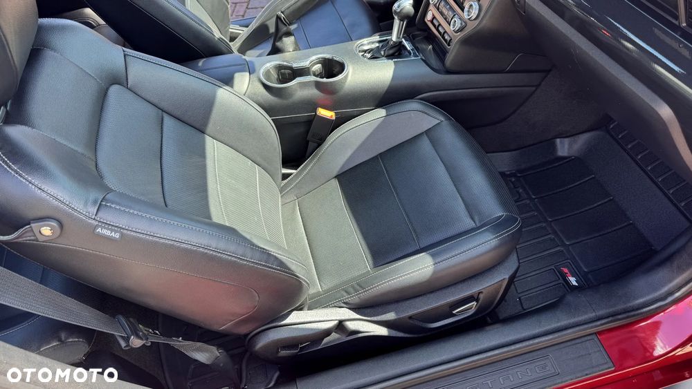 Ford Mustang 3.7 V6 Premium - 30