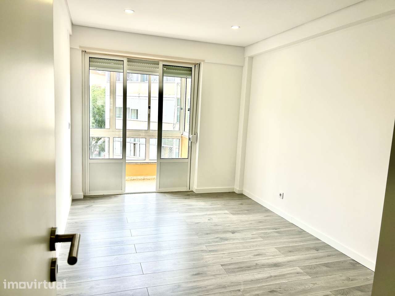 T2 Totalmente Remodelado a Estrear junto ao Strada Outlet - Grande imagem: 5/11