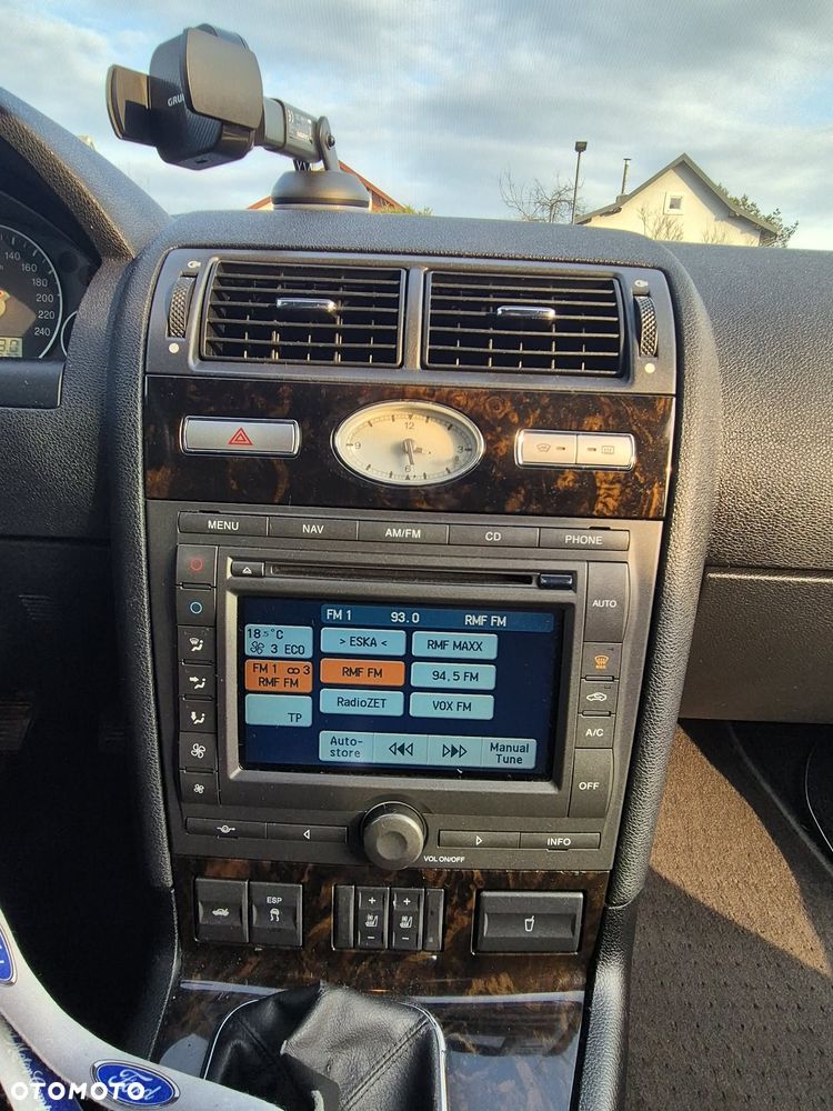 Ford Mondeo 2.0 TDCI Ghia - 6