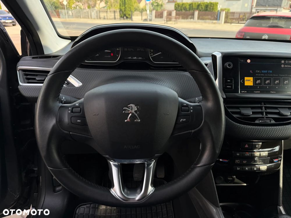 Peugeot 2008 PureTech 82 Style - 14