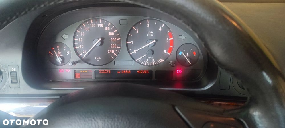 BMW Seria 5 - 12