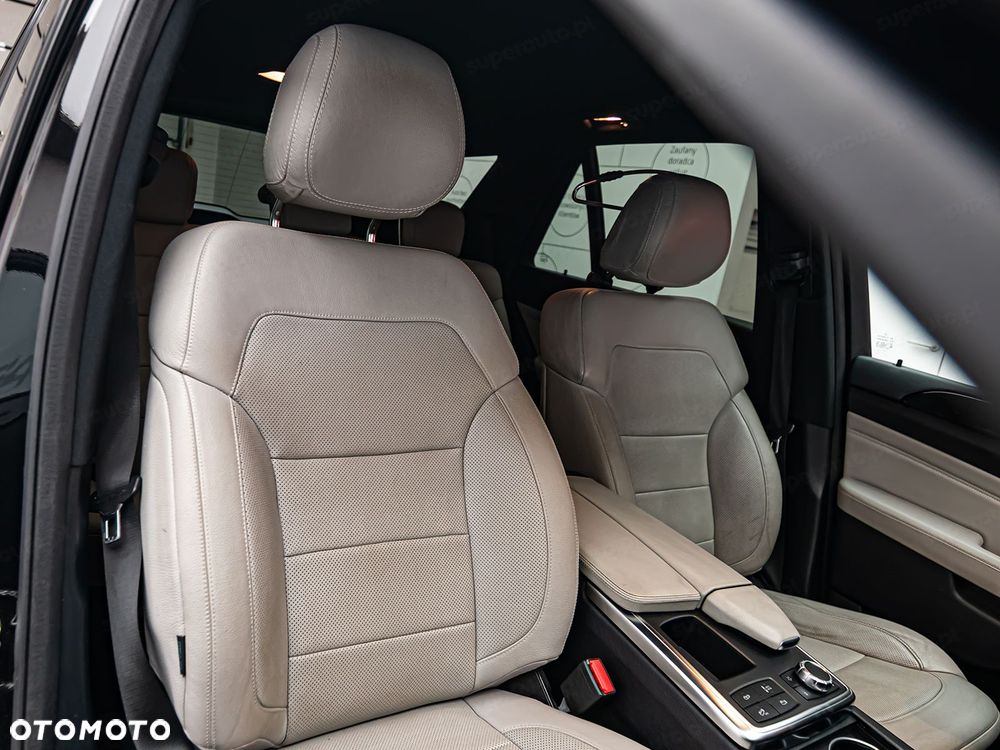 Mercedes-Benz ML 350 BlueTEC 4-Matic - 9