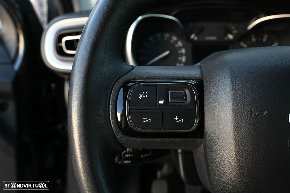 Citroën C3 1.2 PureTech Shine — fotografia 18