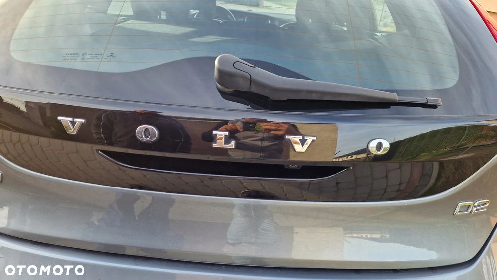 Volvo V40 D2 Geartronic Momentum - 34