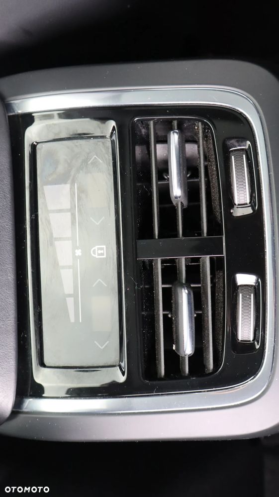 Volvo XC 90 T8 AWD Plug-In Hybrid R-Design 7os - 19