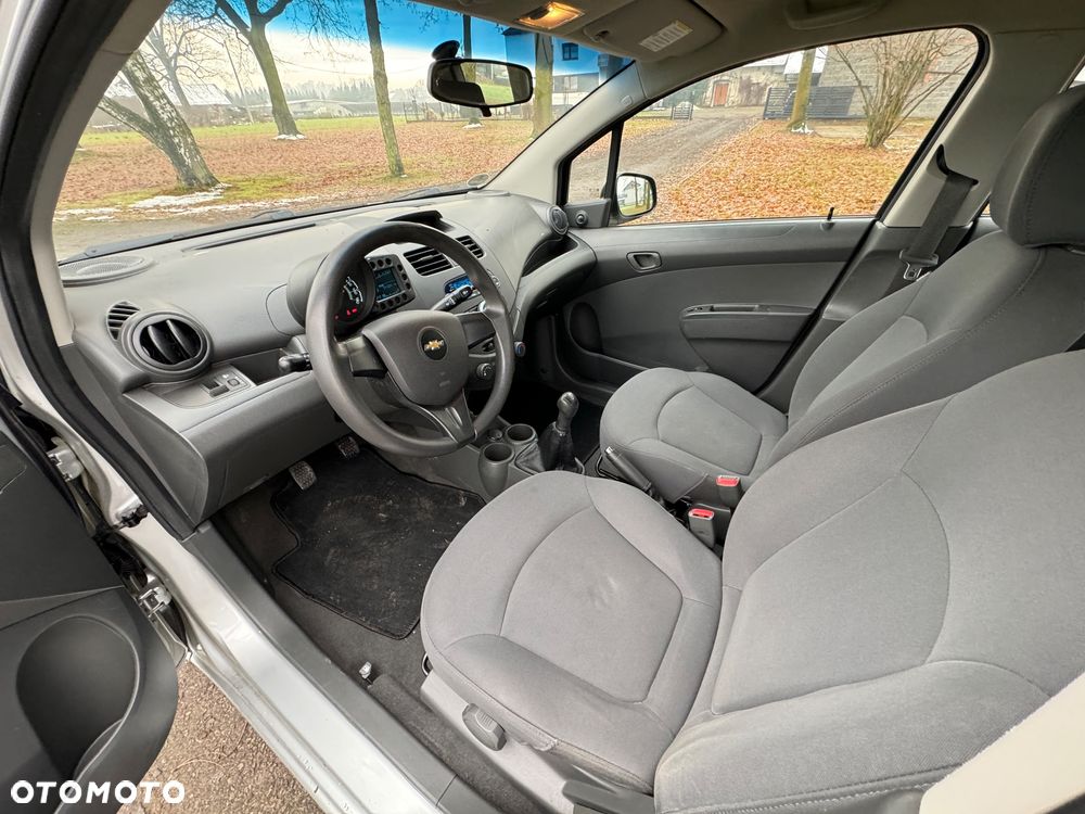 Chevrolet Spark 1.0 - 10