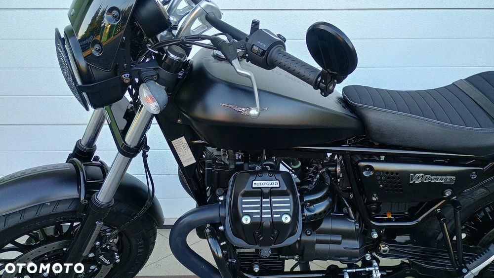 Moto Guzzi V9 - 16