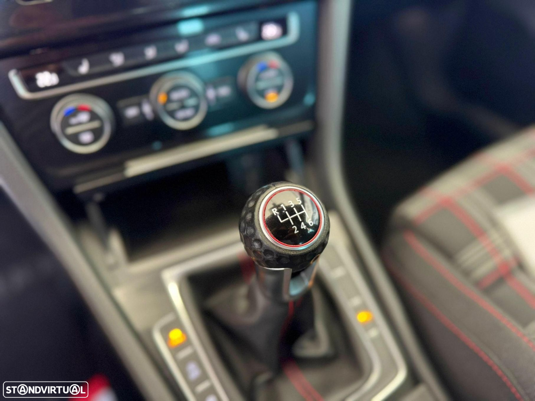 VW Golf 2.0 TSi GTi Performance - 22