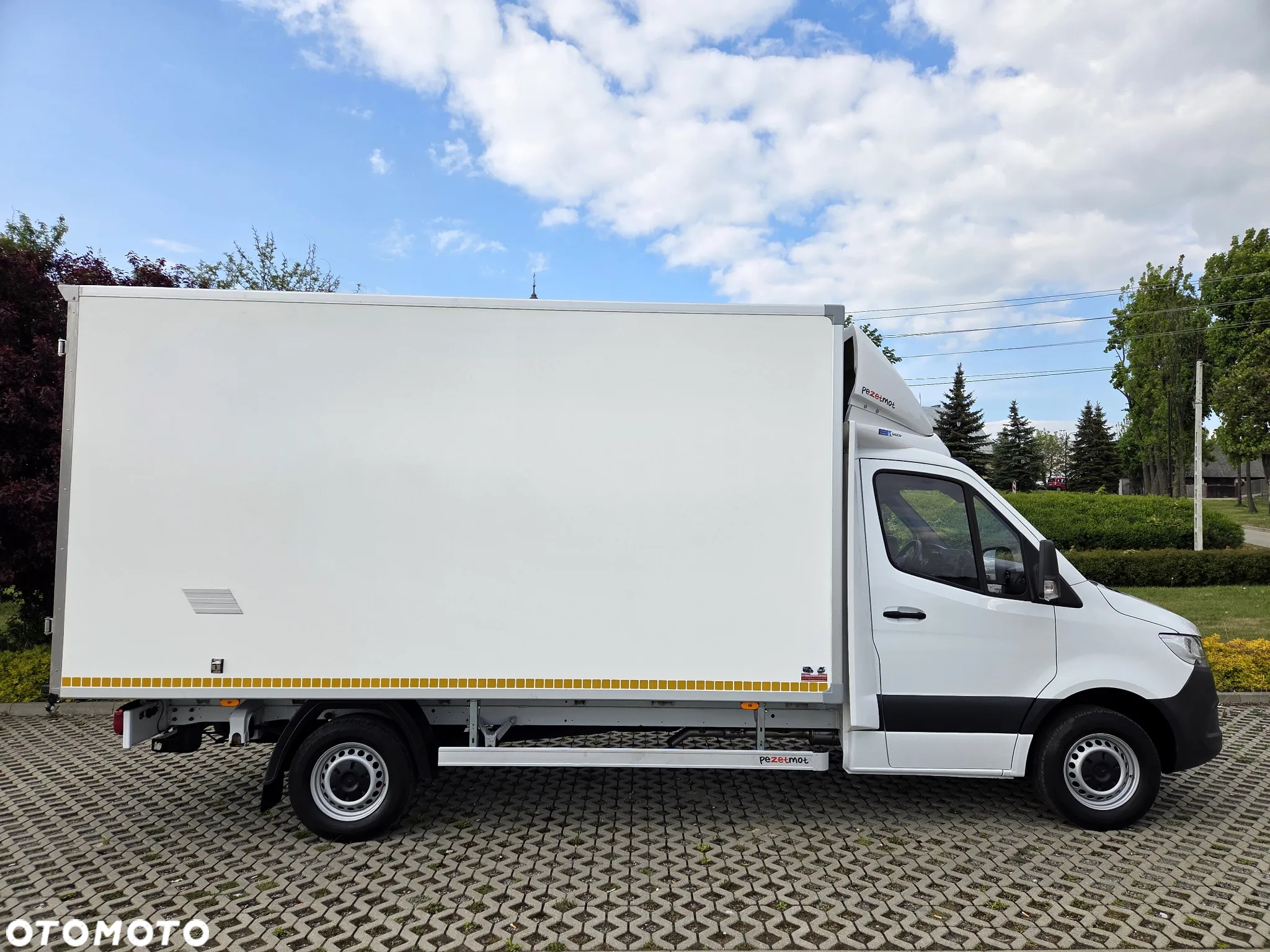 Mercedes-Benz Sprinter - 3