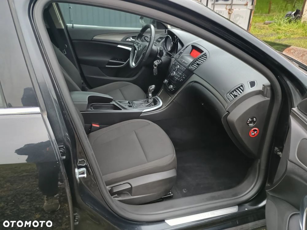 Opel Insignia 2.0 CDTI - 12