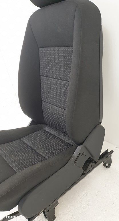 FOTEL PASAŻERA PRAWY PRZÓD MERCEDES W245 - 3