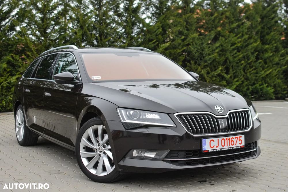 Skoda Superb 2.0 TDI DSG Ambition - 1