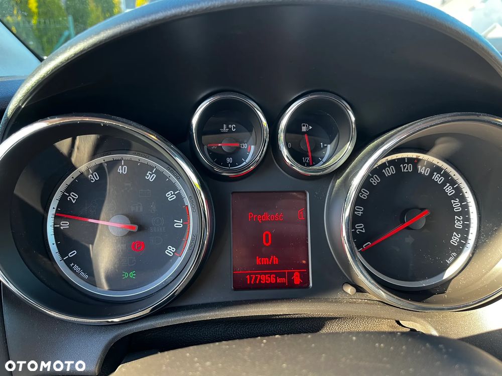 Opel Astra 1.4 Turbo - 15