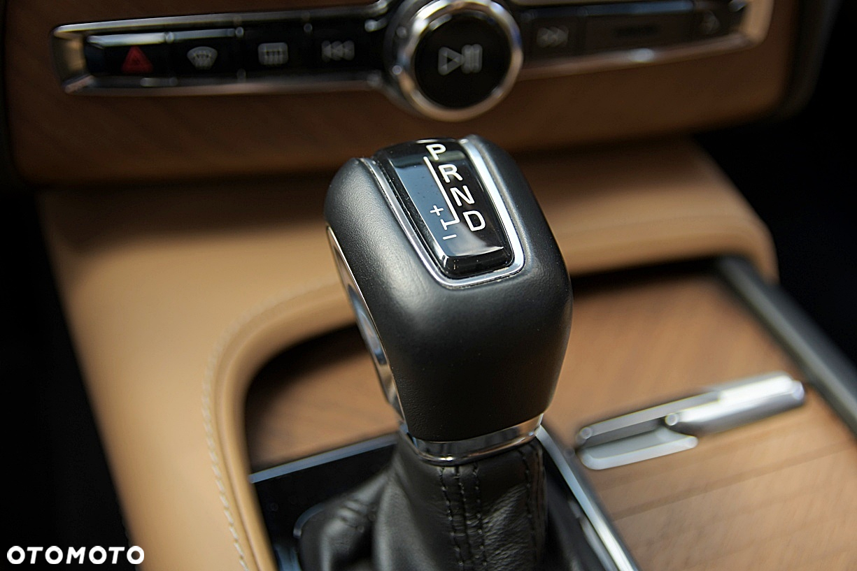 Volvo XC 90 D5 AWD Inscription - 32