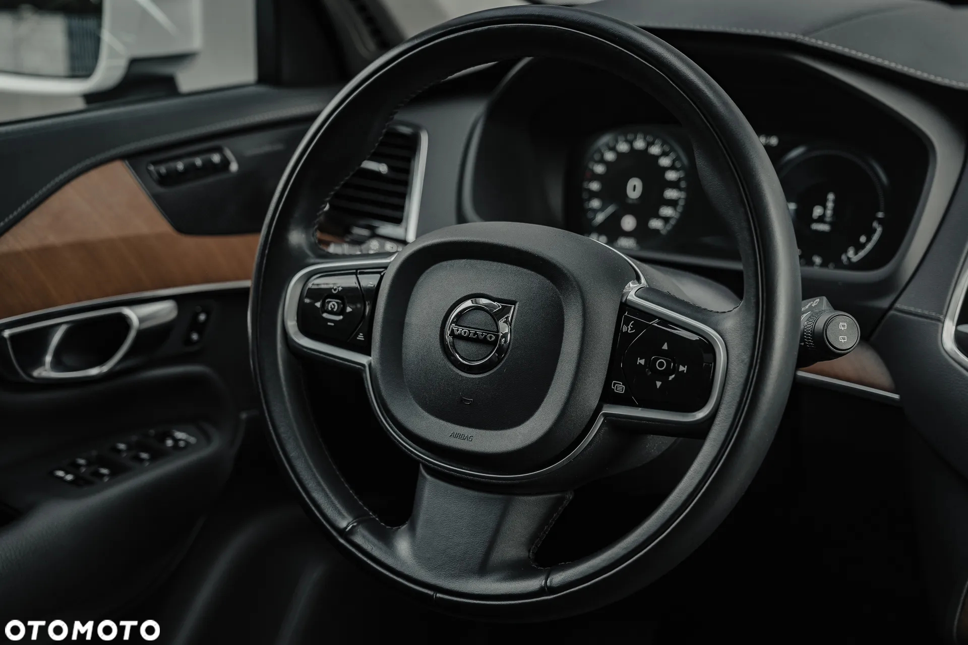 Volvo XC 90 T8 AWD Recharge Geartronic Inscription Edition - 21
