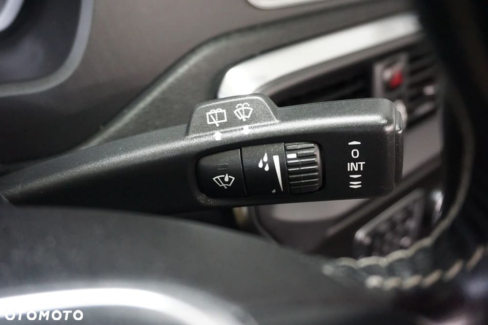 Volvo V40 D2 RDesign - 26