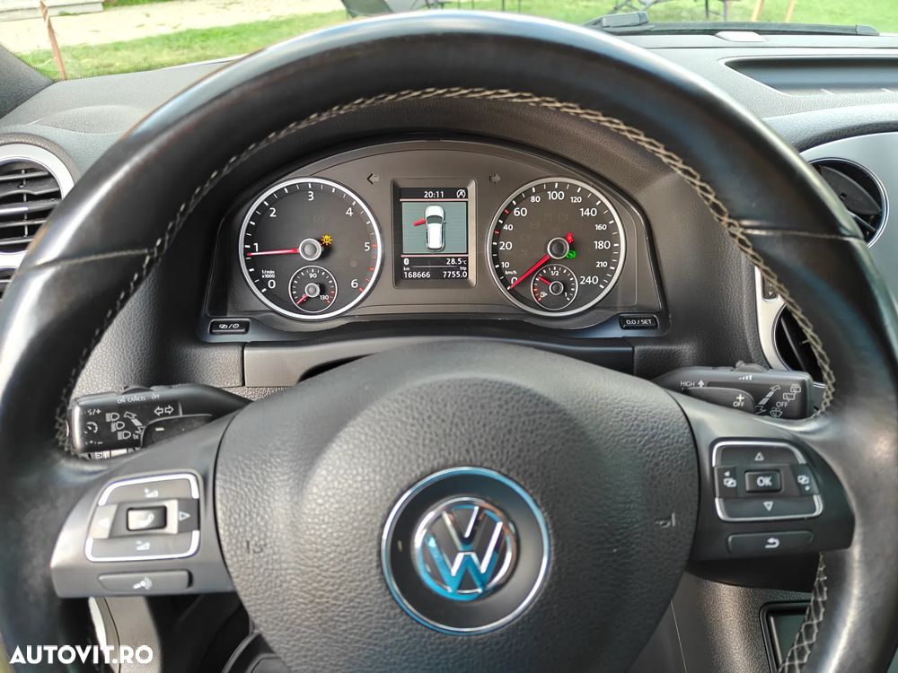 Volkswagen Tiguan 2.0 TDI 4Motion DSG BMT Sport & Style - 8