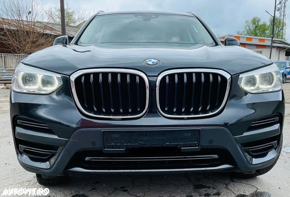 BMW X3 xDrive20d AT Luxury Line - 1