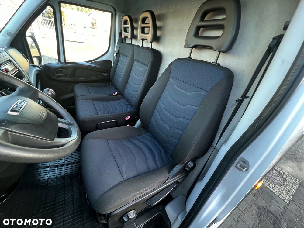 Iveco Daily 35C14 Furgon Blaszak Maxi Long Bliźniaki Salon PL, Jeden Właściciel - 9