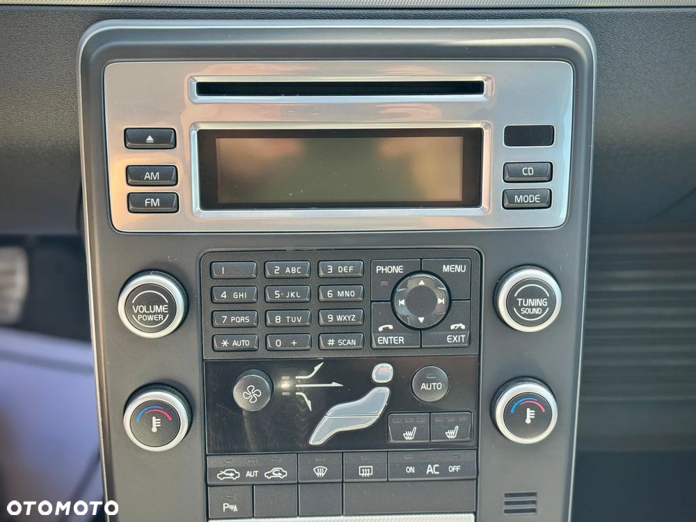 Volvo V70 2.5T R-Design Summum - 25