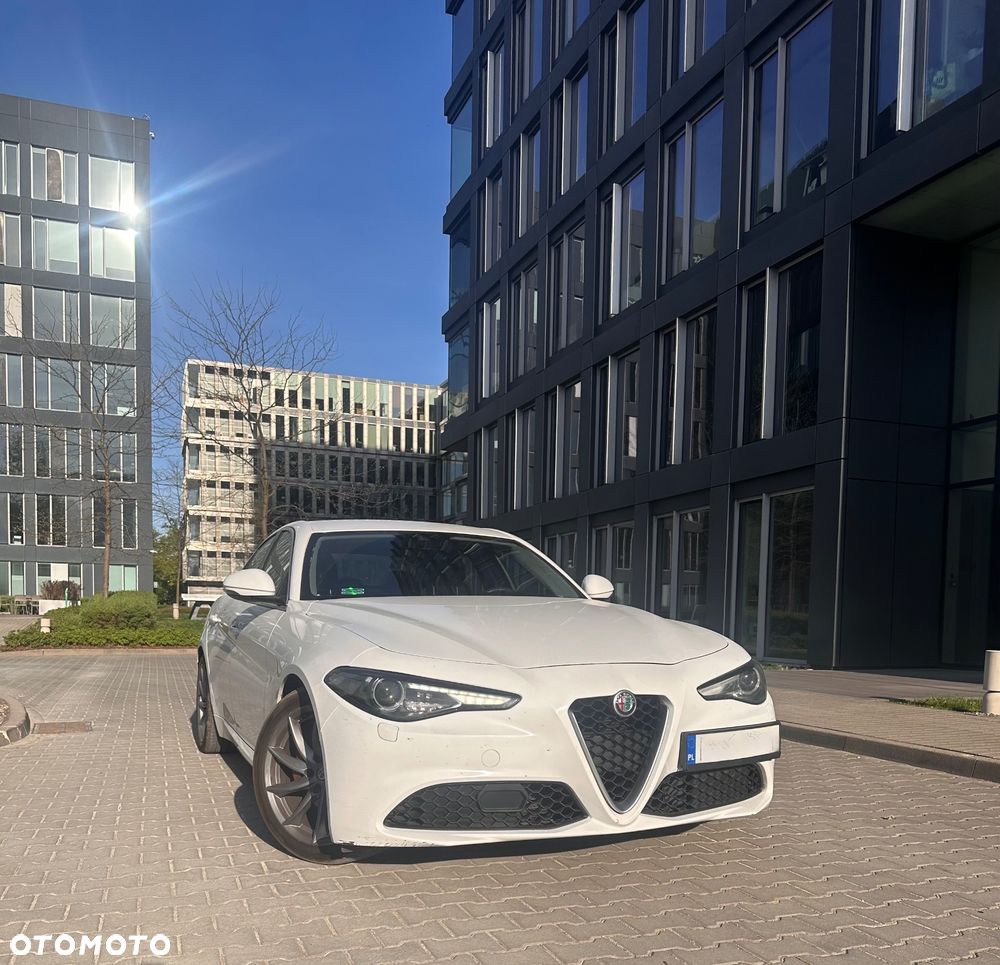 Alfa Romeo Giulia 2.0 Turbo - 2