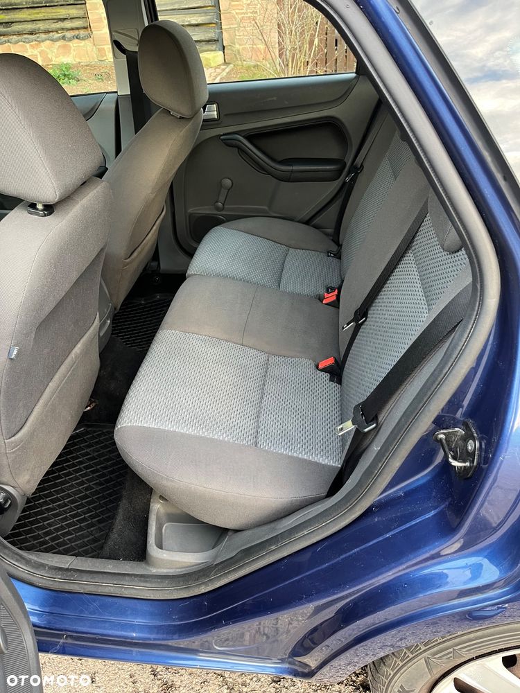 Ford Focus - 10