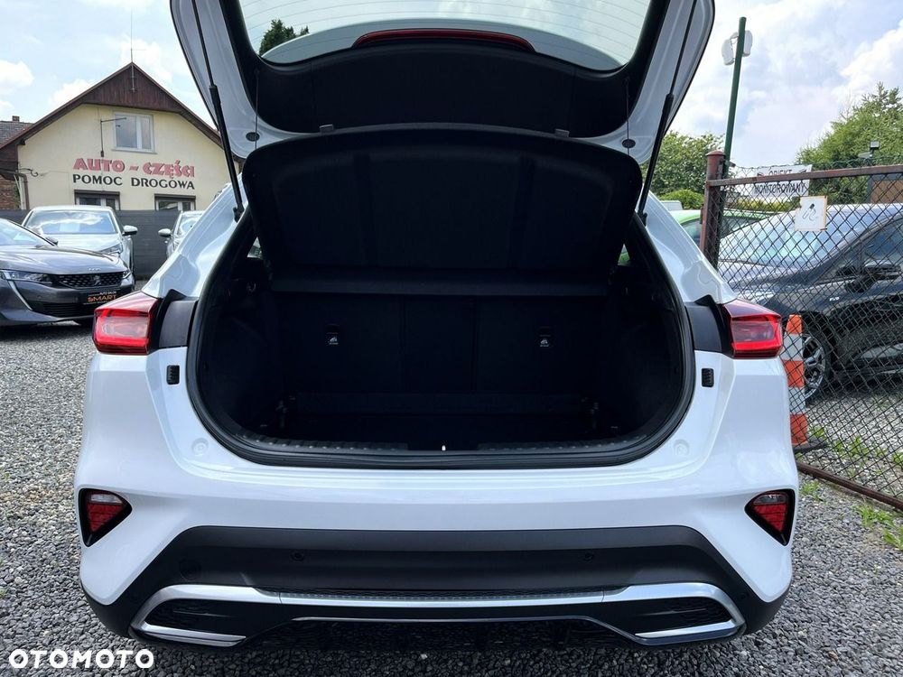 Kia XCeed 1.5 T-GDI M - 38