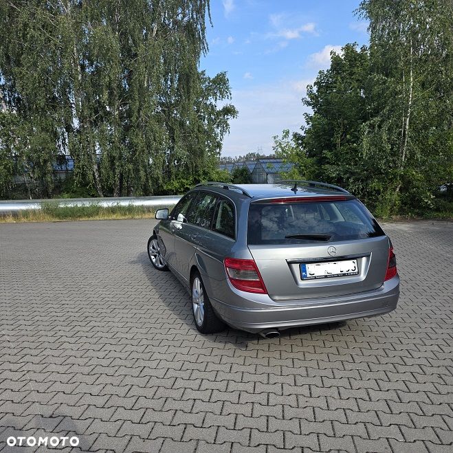 Mercedes-Benz Klasa C 220 CDI DPF Avantgarde - 5