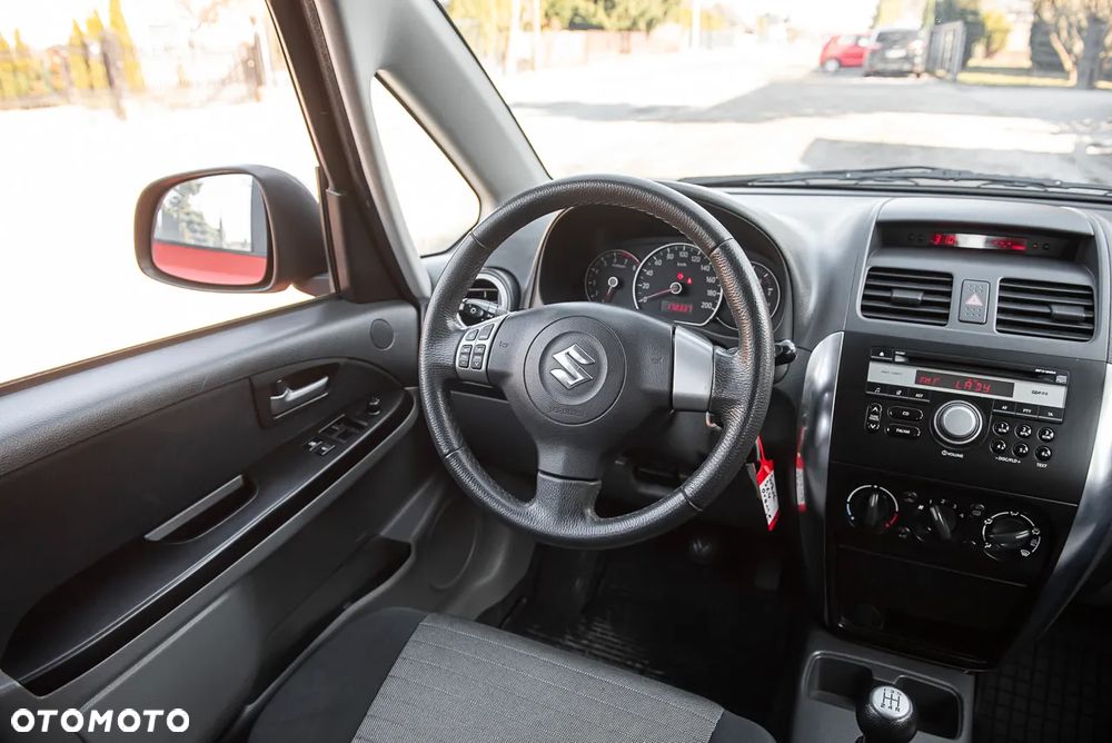 Suzuki SX4 - 23
