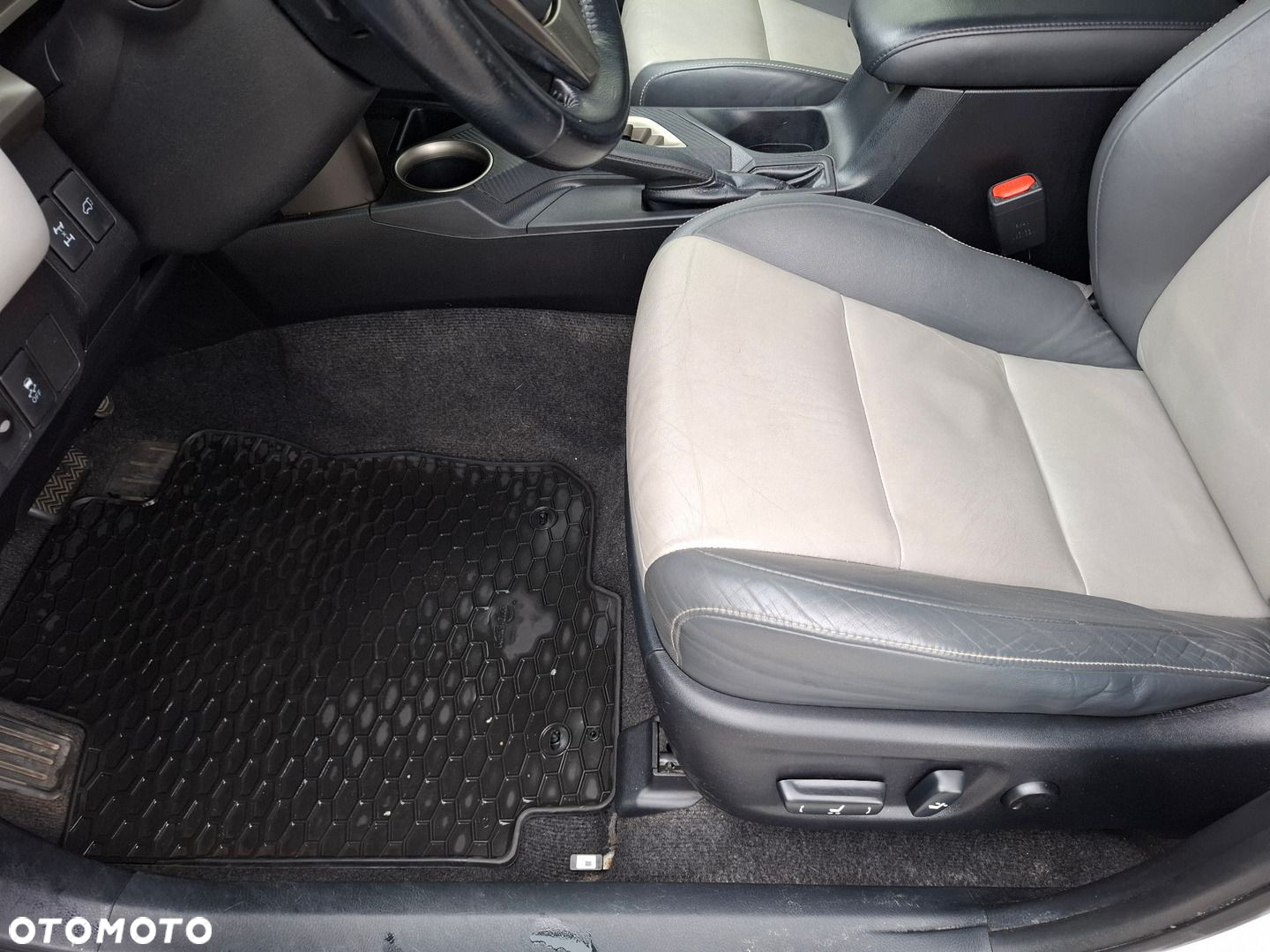 Toyota RAV4 2.2 D-CAT Prestige - 14