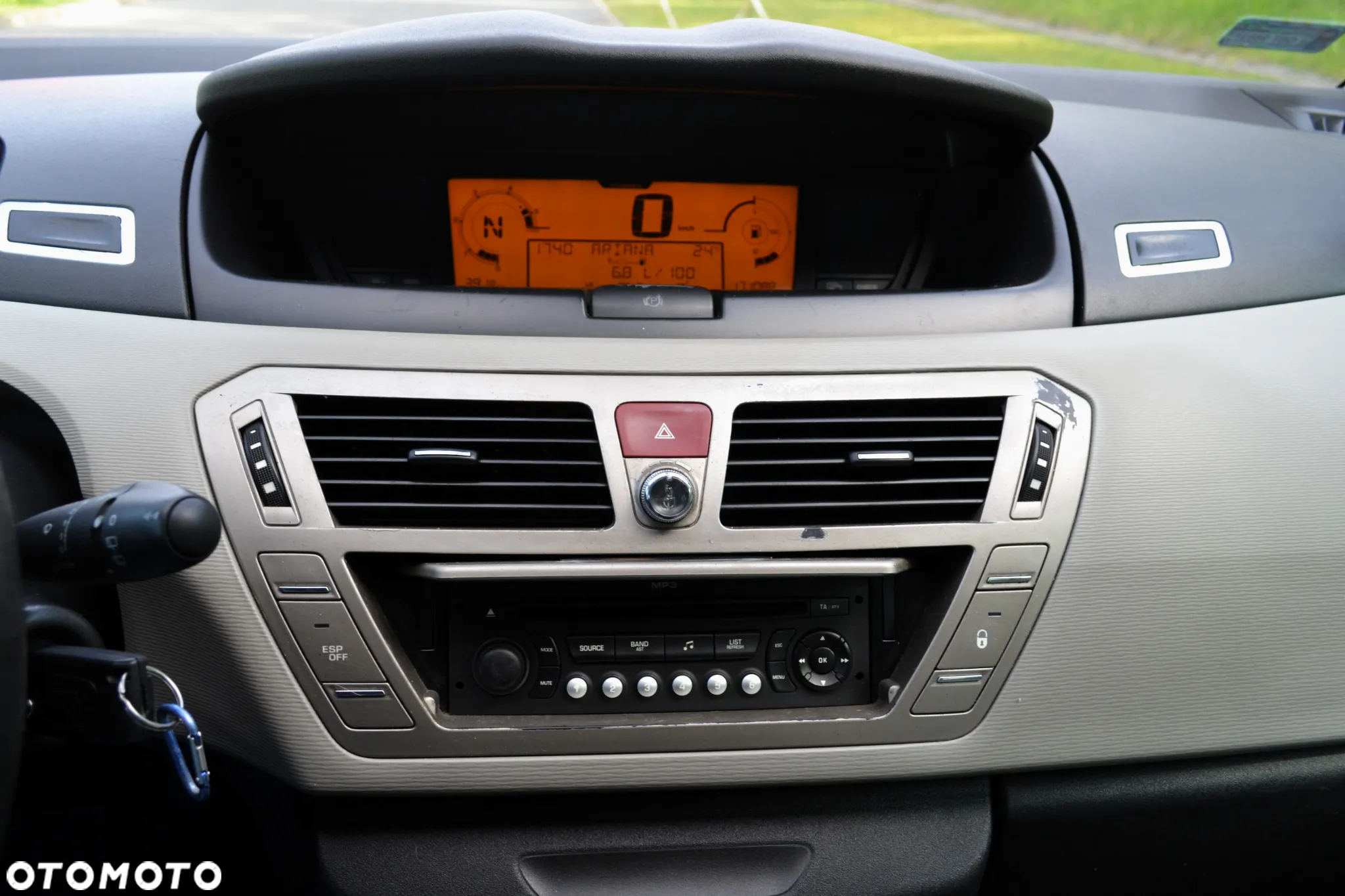 Citroën C4 Picasso 1.6 HDi FAP ESG6 Confort - 17