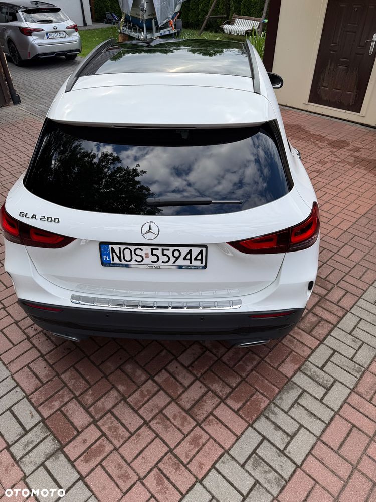 Mercedes-Benz GLA 200 AMG Line - 2