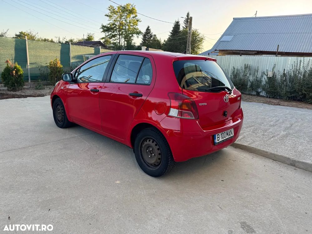 Toyota Yaris - 1
