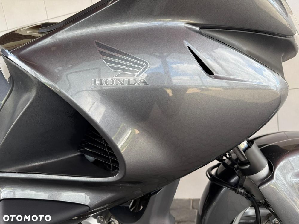 Honda Deauville - 12
