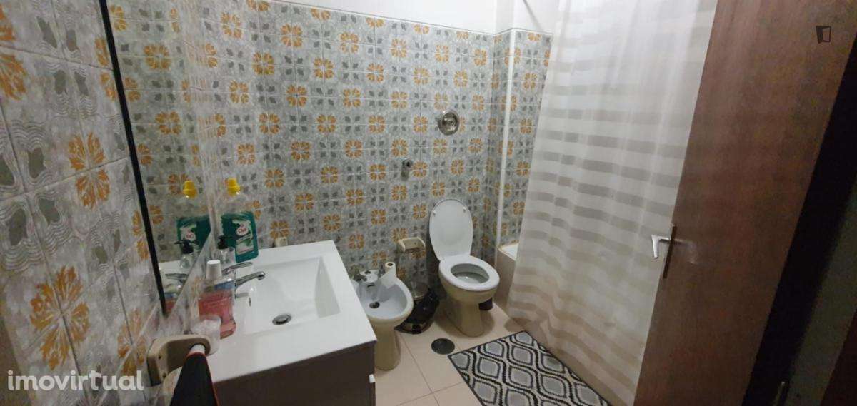 Quarto - localizado em Guimaraes - Grande imagem: 4/11