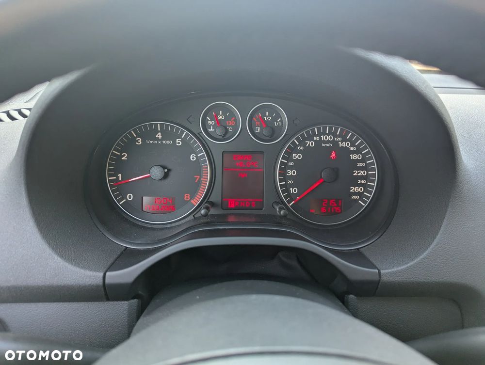 Audi A3 Sportback 2.0 TFSI (DSG) S tronic S line Sportpaket plus - 14