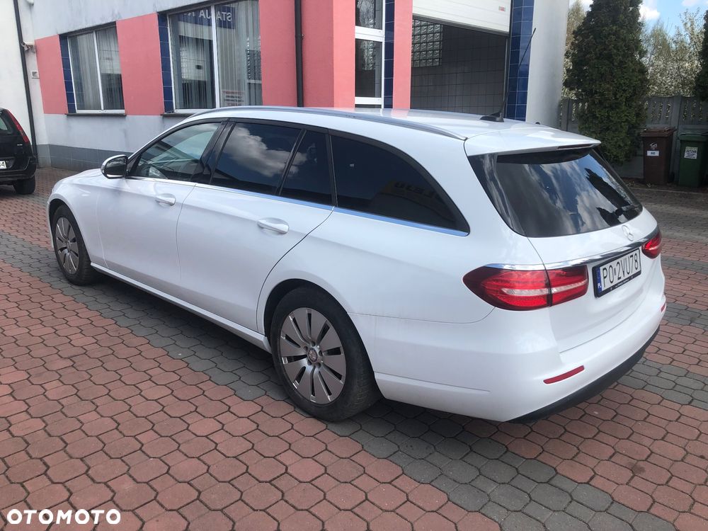 Mercedes-Benz Klasa E 220 d 9G-TRONIC - 3