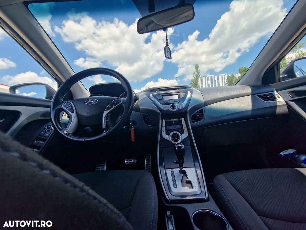 Hyundai Elantra 1.6 MPi Aut. Exclusive - 14