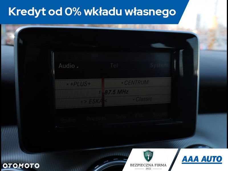 Mercedes-Benz GLA - 14