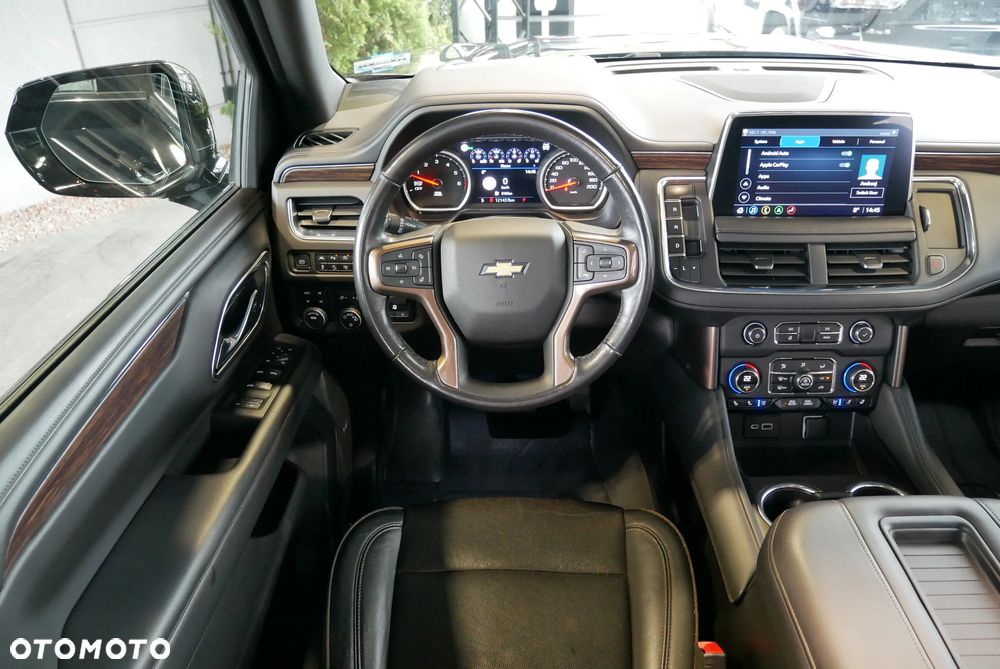 Chevrolet Suburban - 16