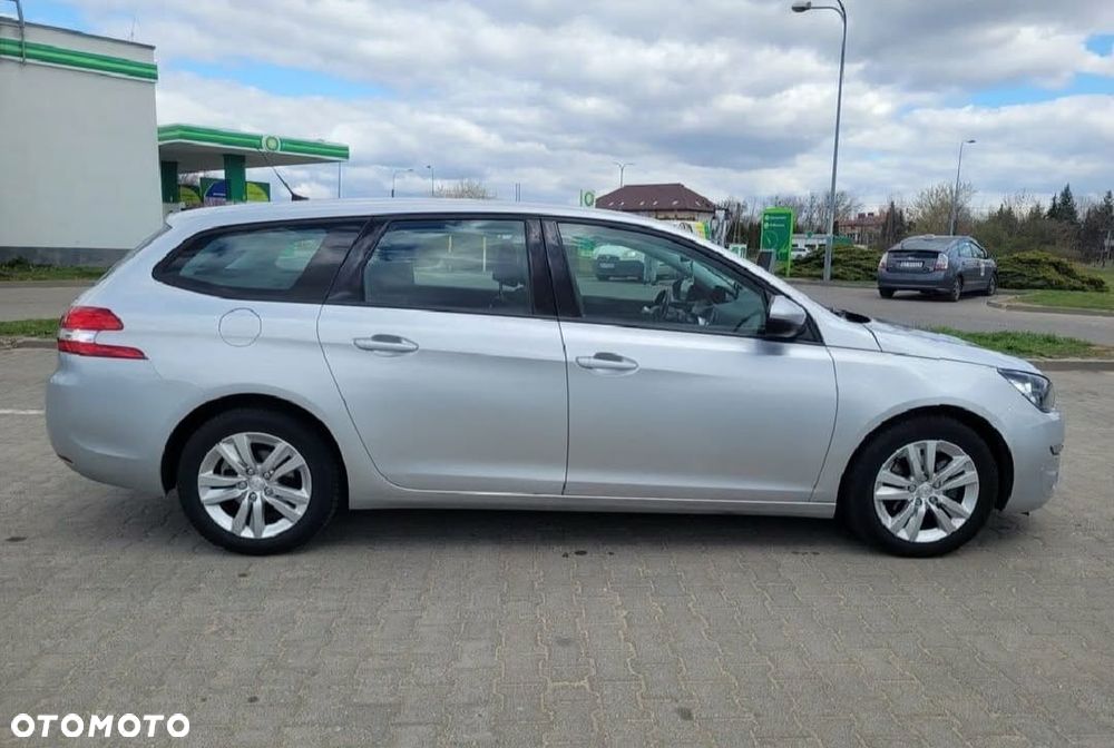 Peugeot 308 - 4