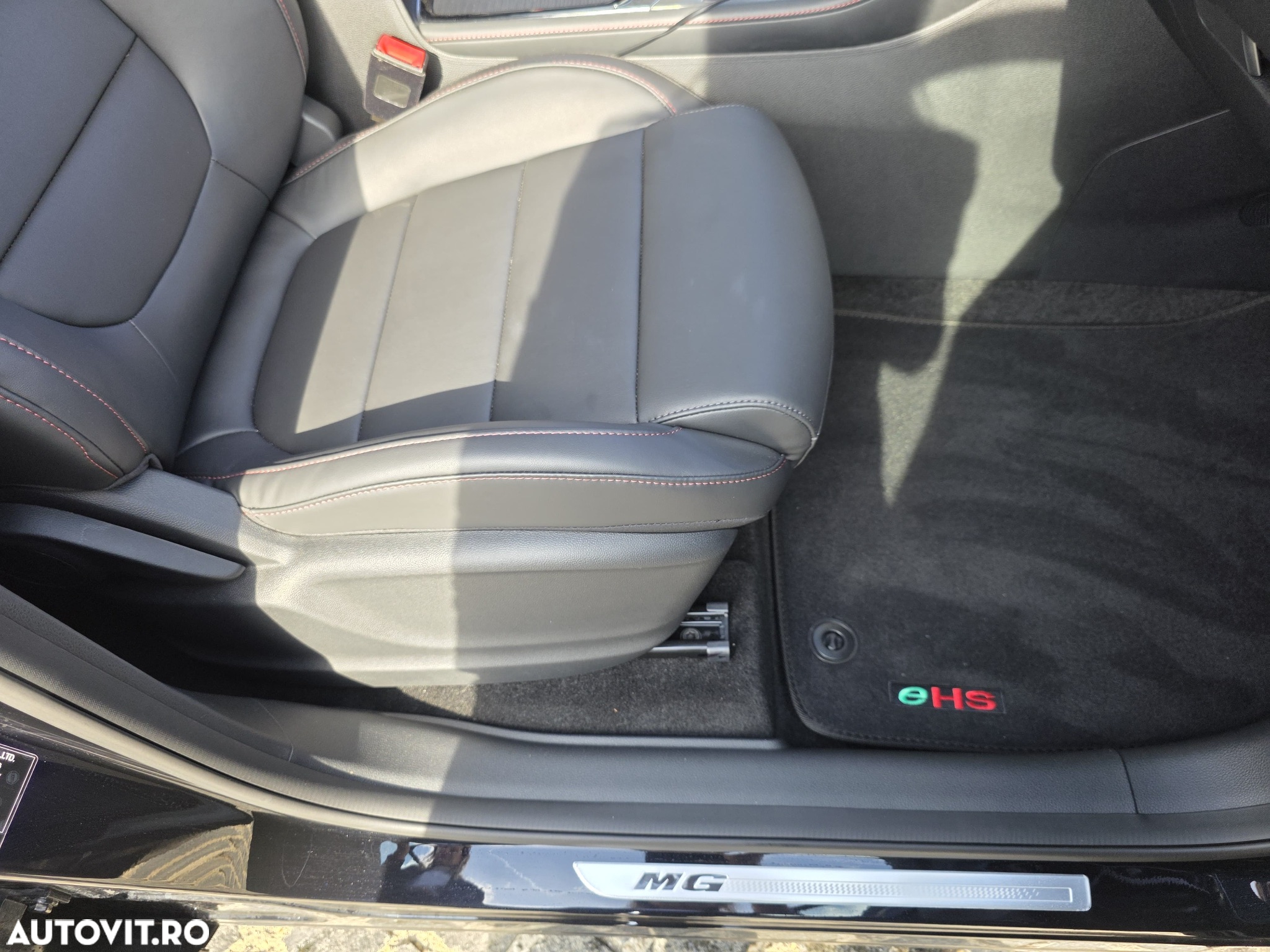 MG EHS 1.5 T-GDi AT PHEV Excite - 13