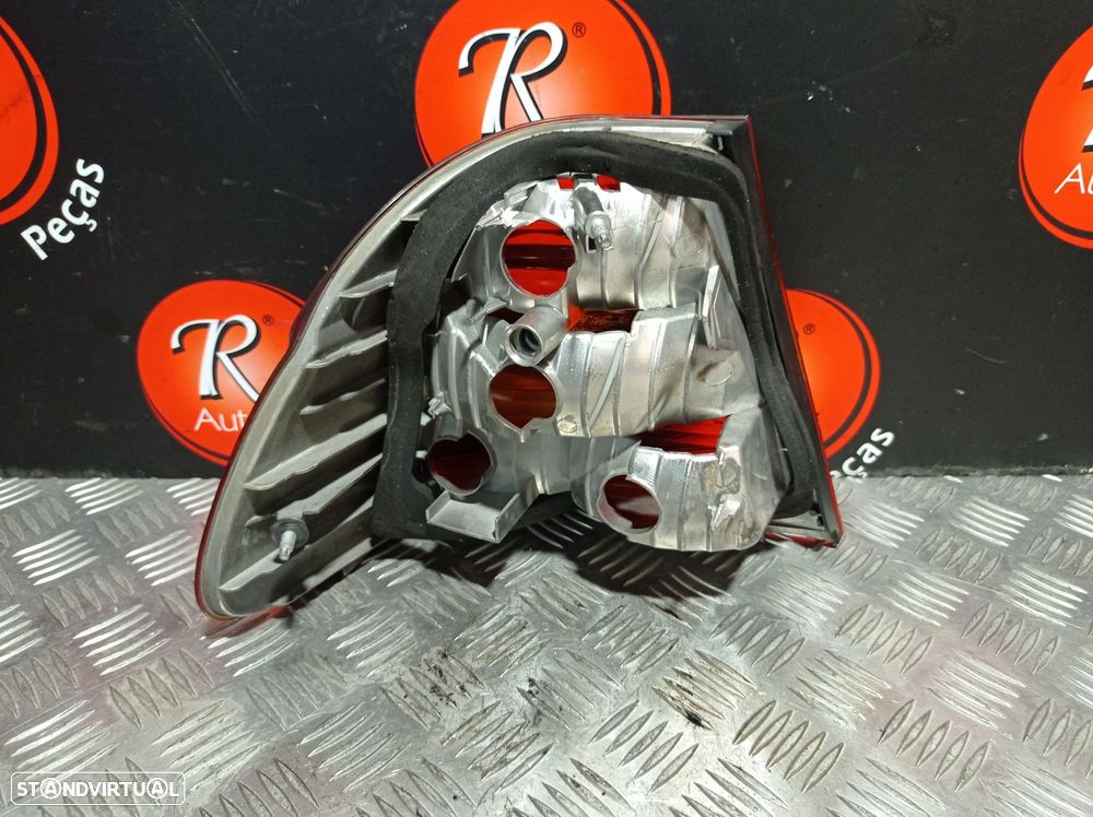 Farolim Stop Dto Bmw 3 (E46) - 2