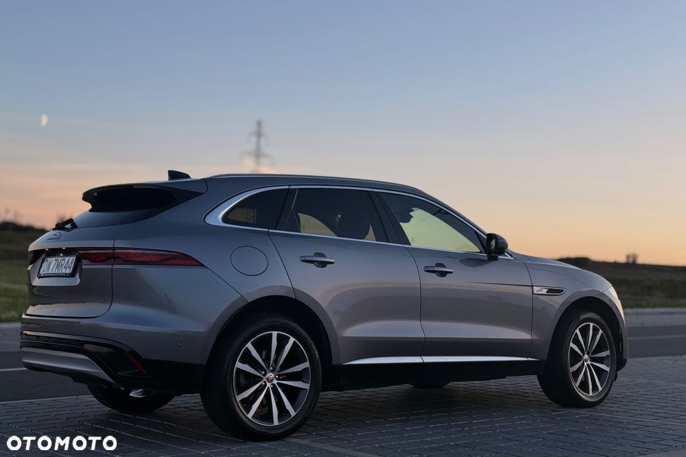 Jaguar F-Pace 2.0 i4P AWD Pure - 9