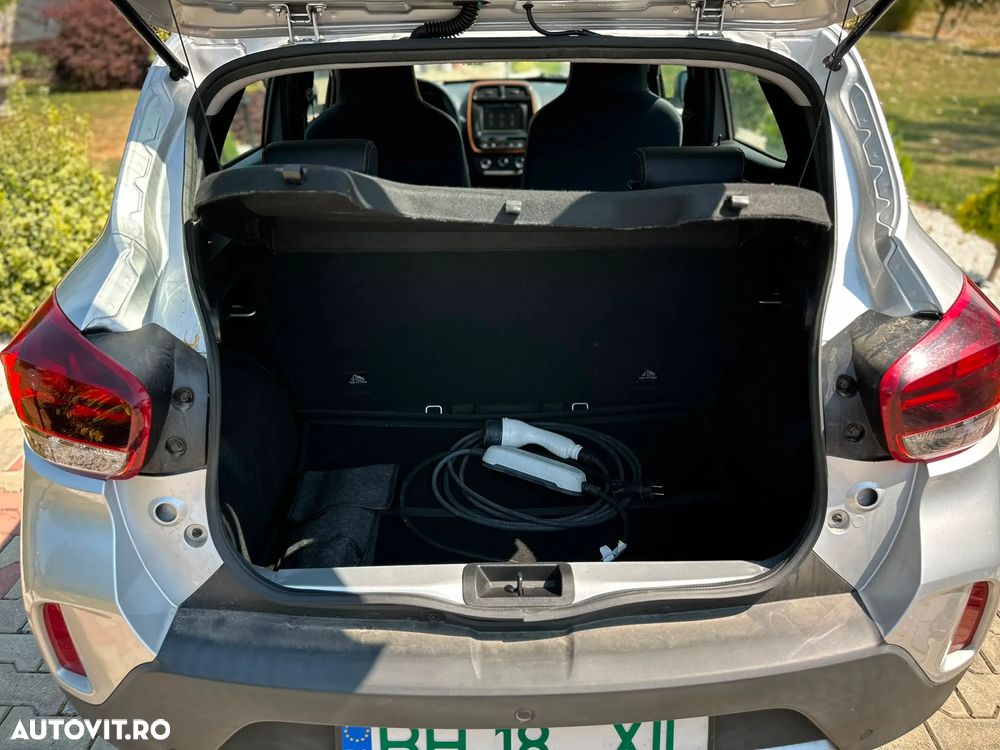 Dacia Spring Essential - 9