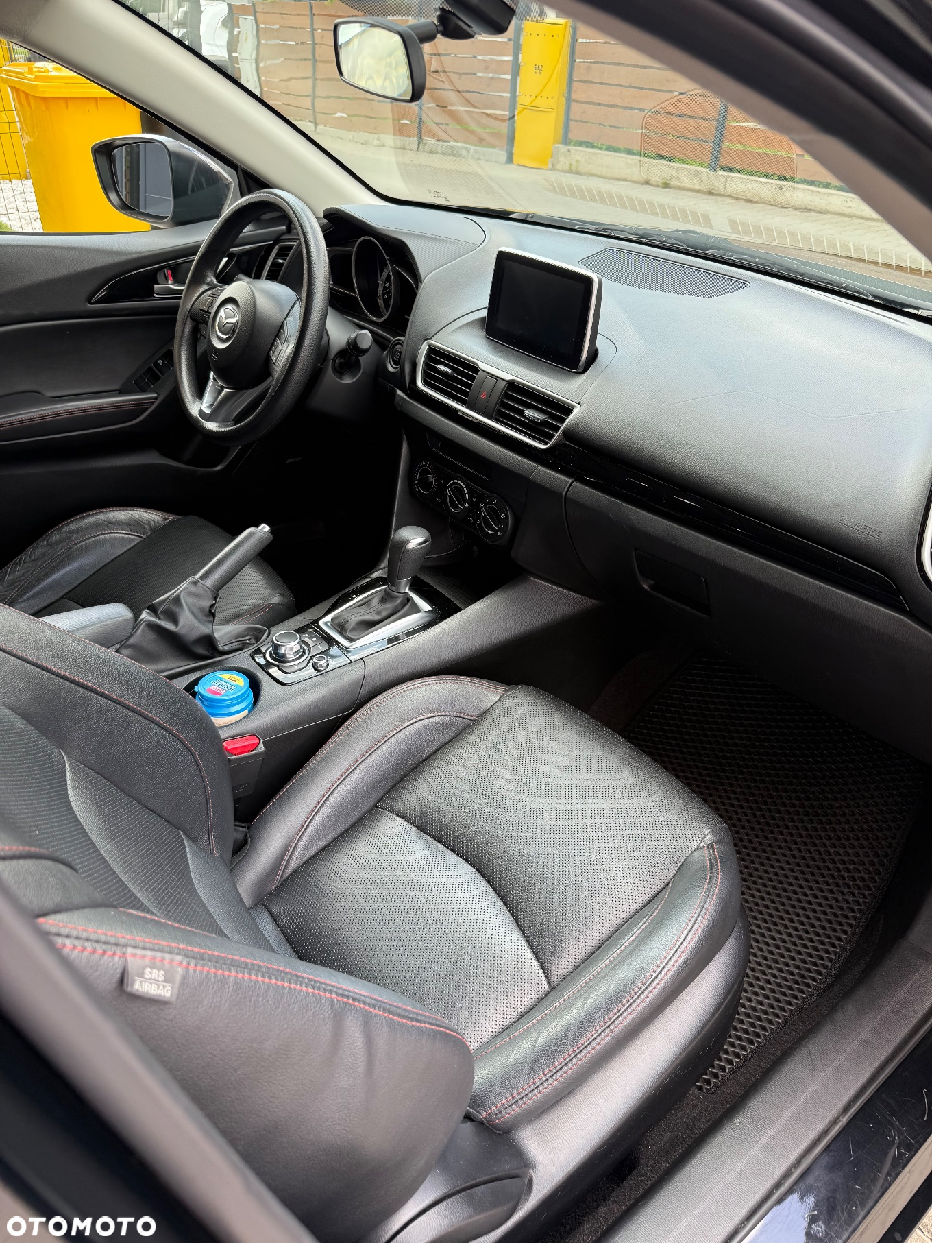 Mazda 3 - 10